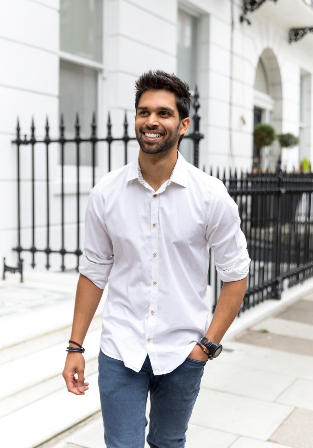 Learn about Sahil Patel, founder of Restorative Interface and accomplished cosmetic dentist. Discover his education, accolades, and commitment to dental excellence.